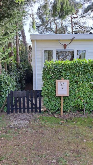 Sfeervol Chalet De Dassenburcht Emst Bagian luar foto